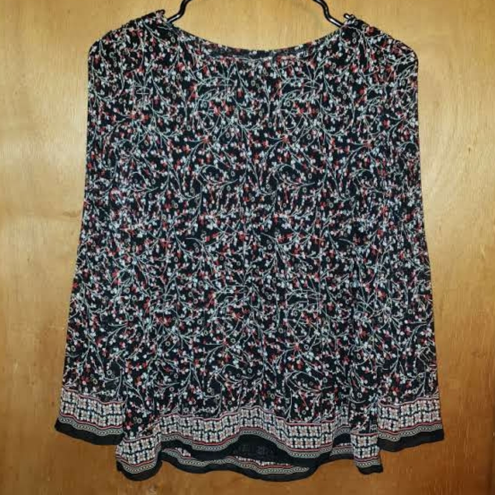 NWT Max Studio Womens Blouse Size: XS